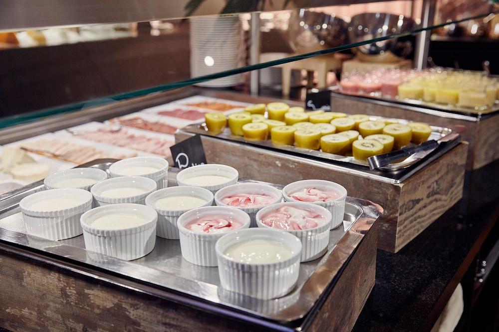 Hotel Lindner Wtc Hotel&city Lounge 4*