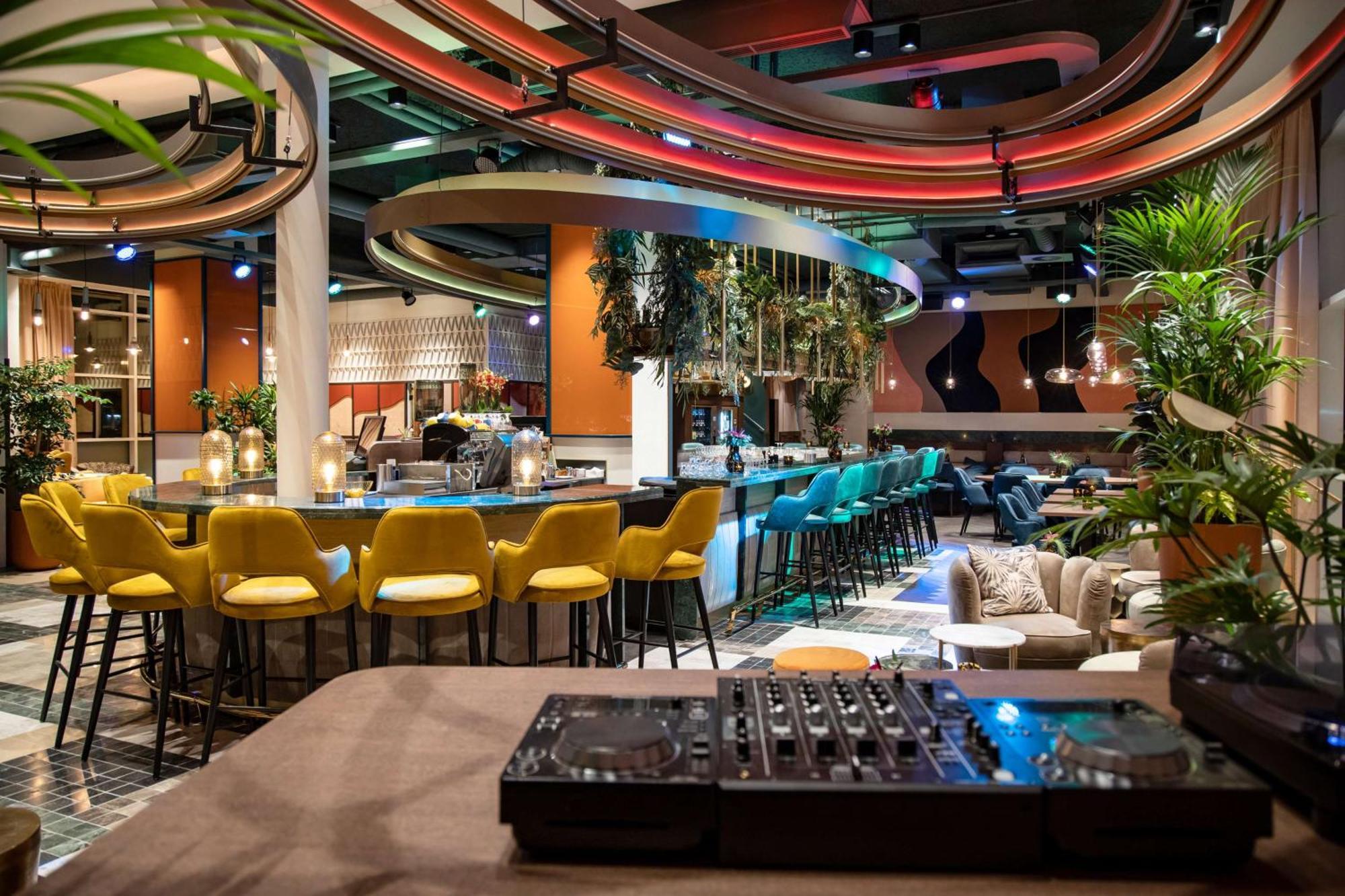 Lindner Wtc Hotel&city Lounge 4*