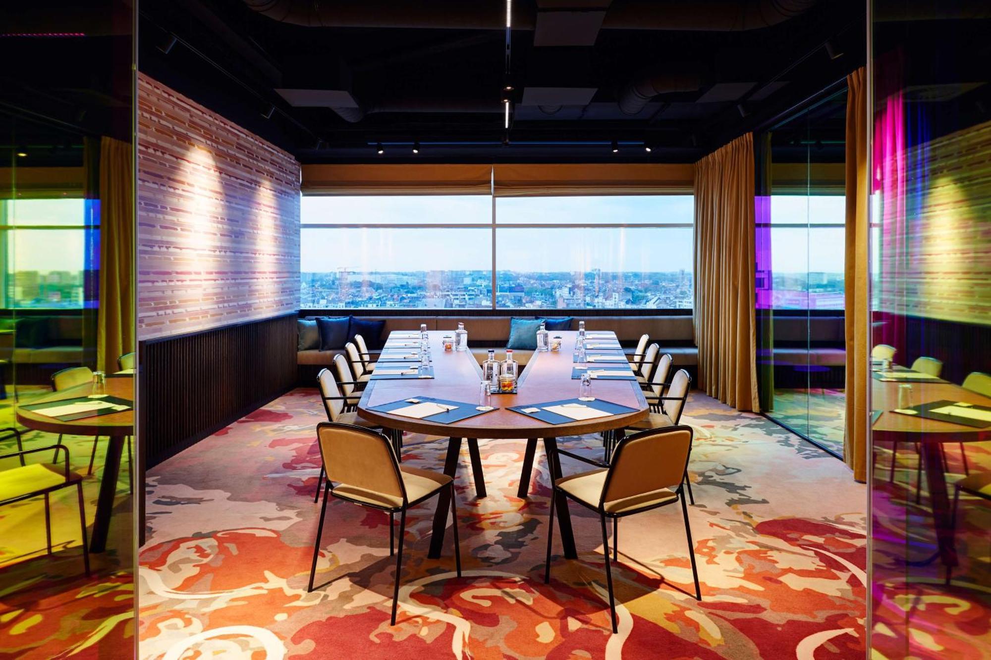 Hotel Lindner Wtc Hotel&city Lounge